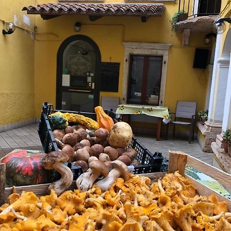 Locanda Al Centrale Caprino Veronese Eksteriør billede