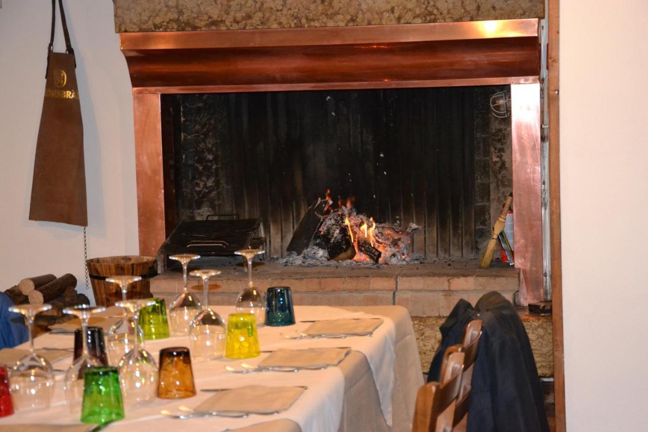 Locanda Al Centrale Caprino Veronese Eksteriør billede