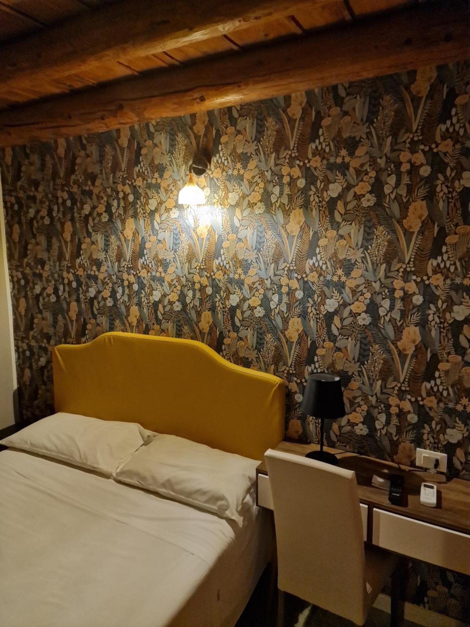 Locanda Al Centrale Caprino Veronese Eksteriør billede