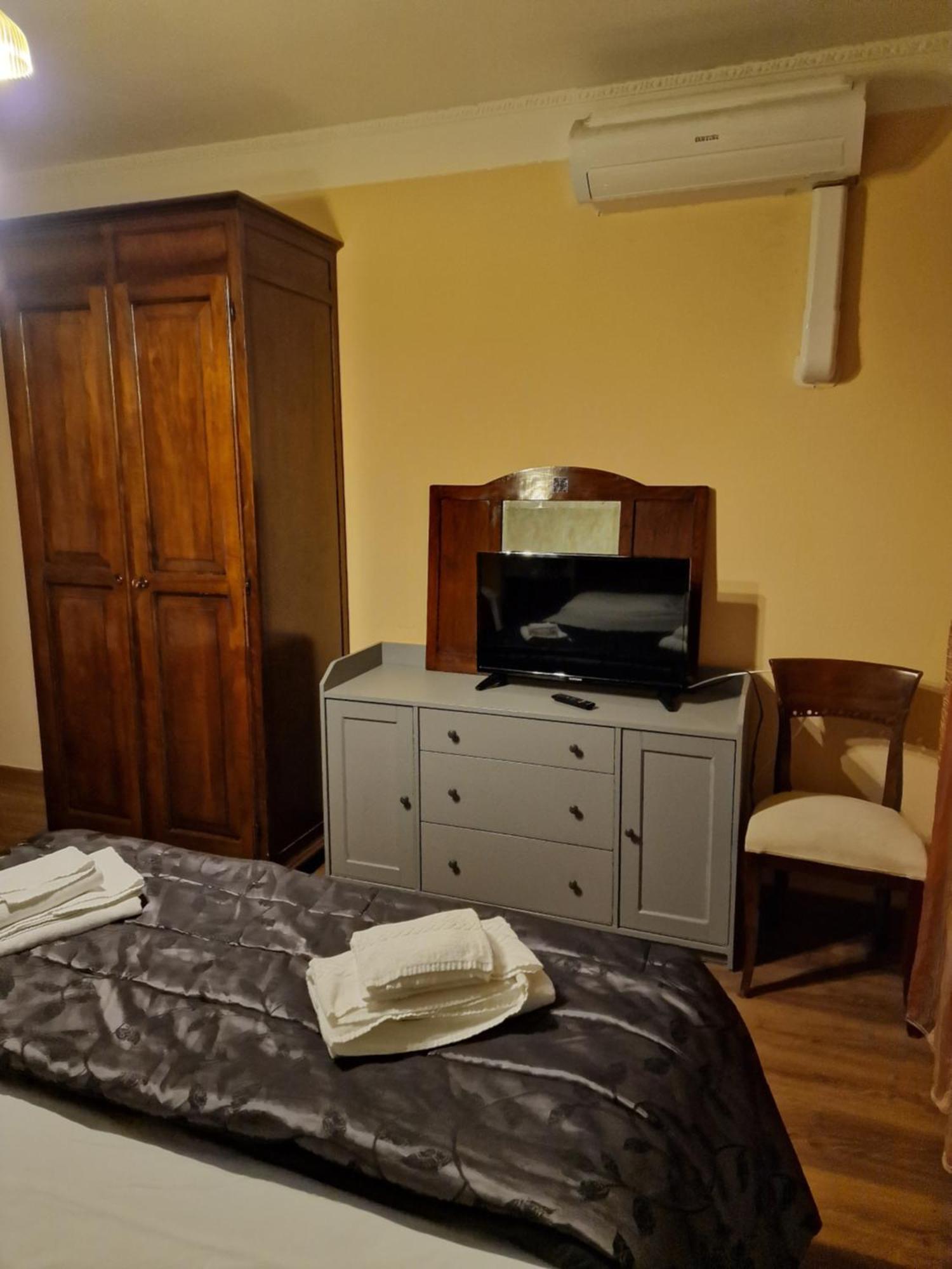 Locanda Al Centrale Caprino Veronese Eksteriør billede