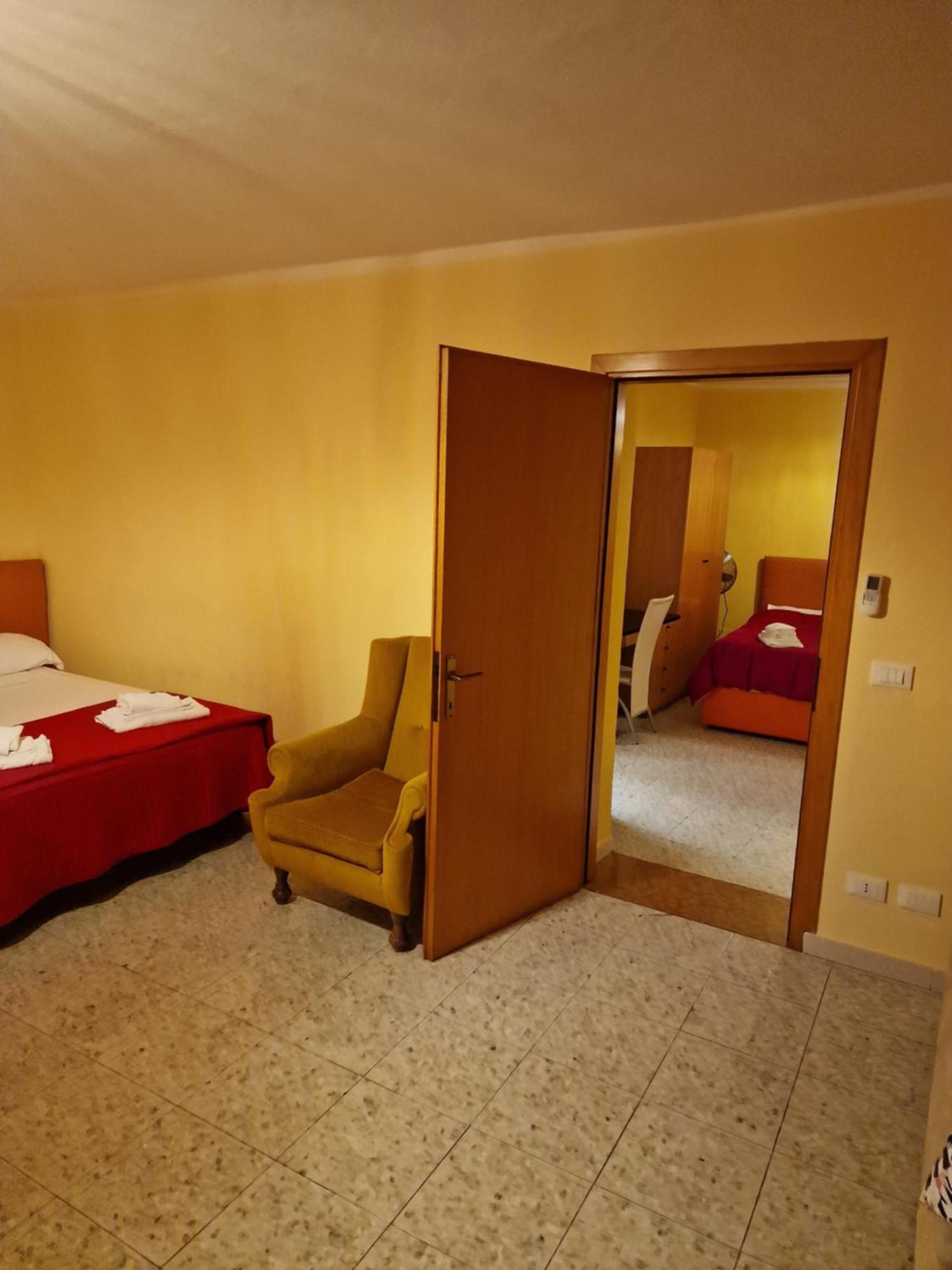 Locanda Al Centrale Caprino Veronese Eksteriør billede