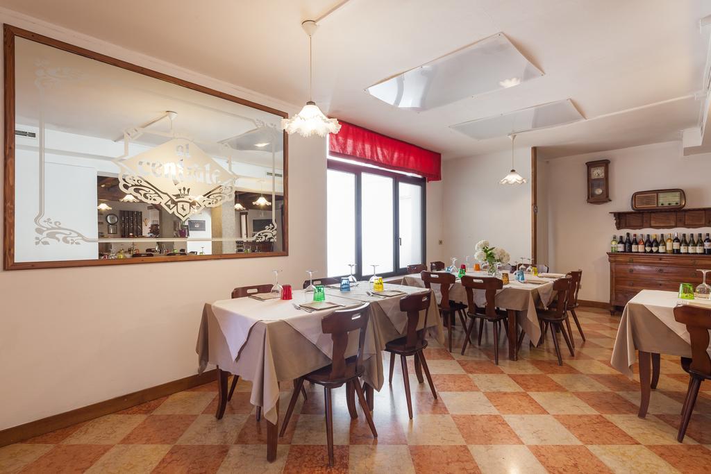 Locanda Al Centrale Caprino Veronese Eksteriør billede