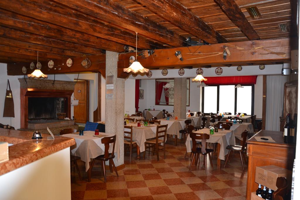 Locanda Al Centrale Caprino Veronese Eksteriør billede